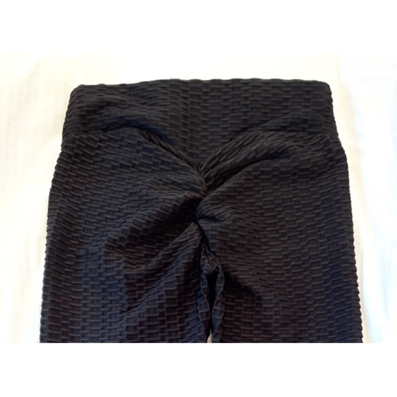 Bundle Of 2 BLACK HONEYCOMB BOOTY LIFTING LEGGINGS - Picture 4 of 5